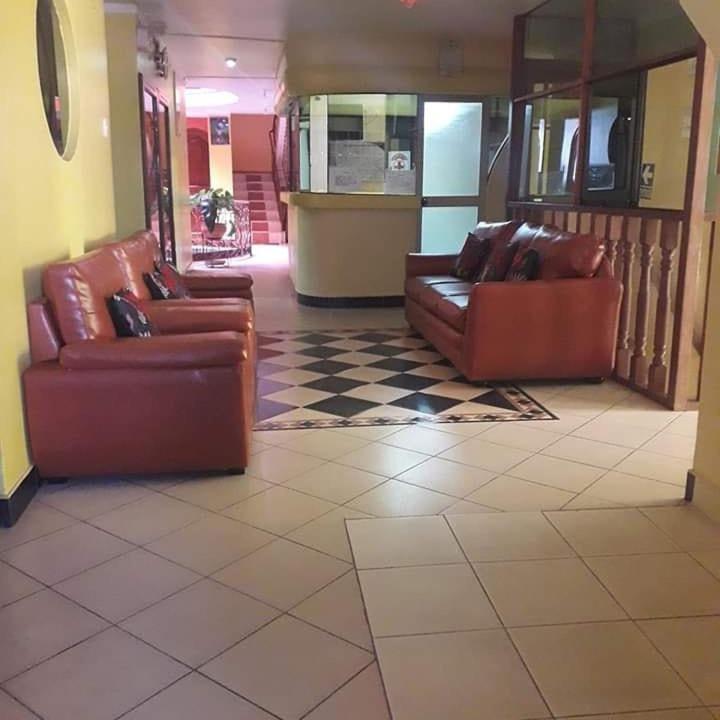 Hospedaje Karol Hotel Ayacucho Exterior photo