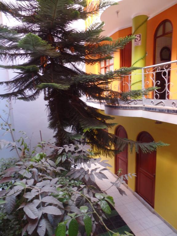 Hospedaje Karol Hotel Ayacucho Exterior photo